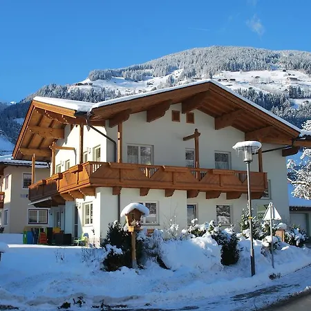 Roswitha Appartement Schwendau